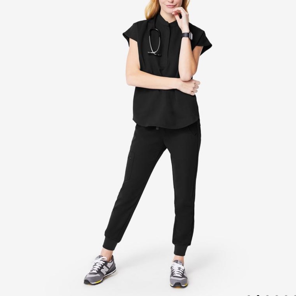 ZAMORA Figs Women’s Jogger Scrub Pants